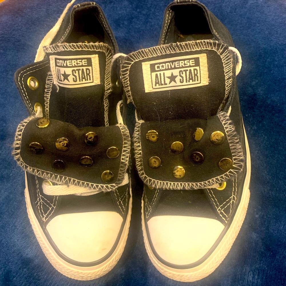 Womens Black Converse - Low top size 6